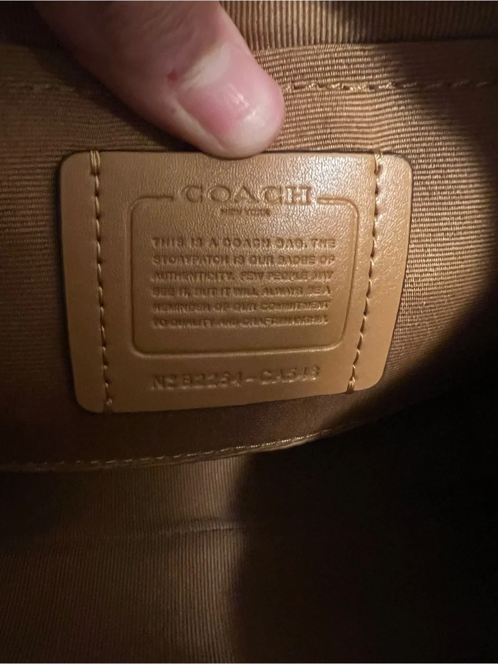 Coach White Signature Canvas Shoulder Bag with Gold Hardware - Picture 3 of 3